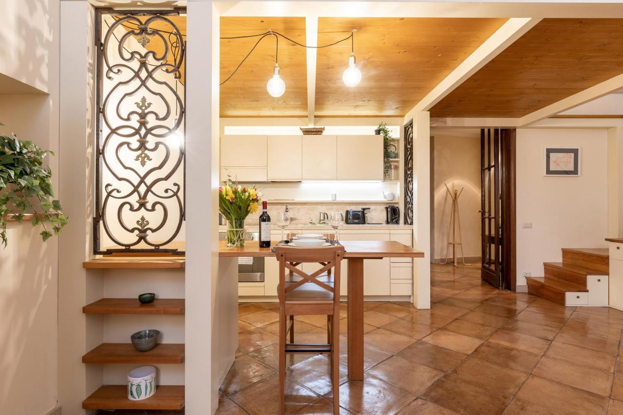 Rome As You Feel - Charming Loft Campitelli In Navona 외부 사진